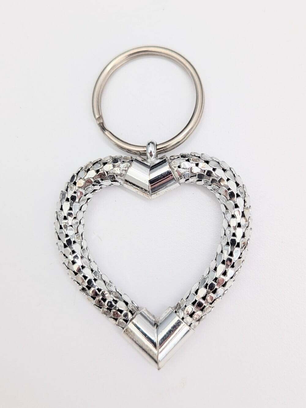 Large Silver-Tone Mettalic Mesh Heart-Shaped Keyring Keychain